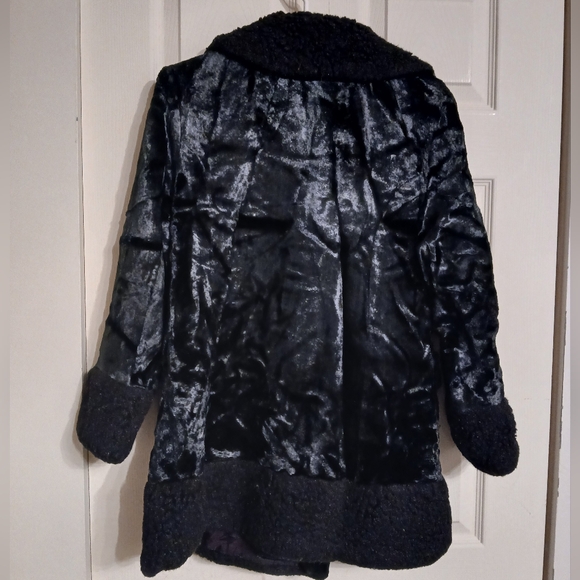 Vintage Luxurious Looking Trench Coat Size Small/Medium - Picture 4 of 6